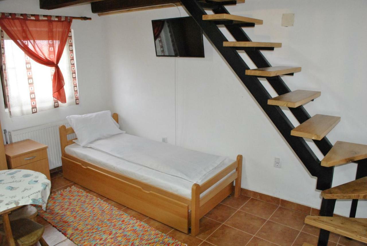 Bed and Breakfast Etno Selo Lelic Valjevo Zewnętrze zdjęcie