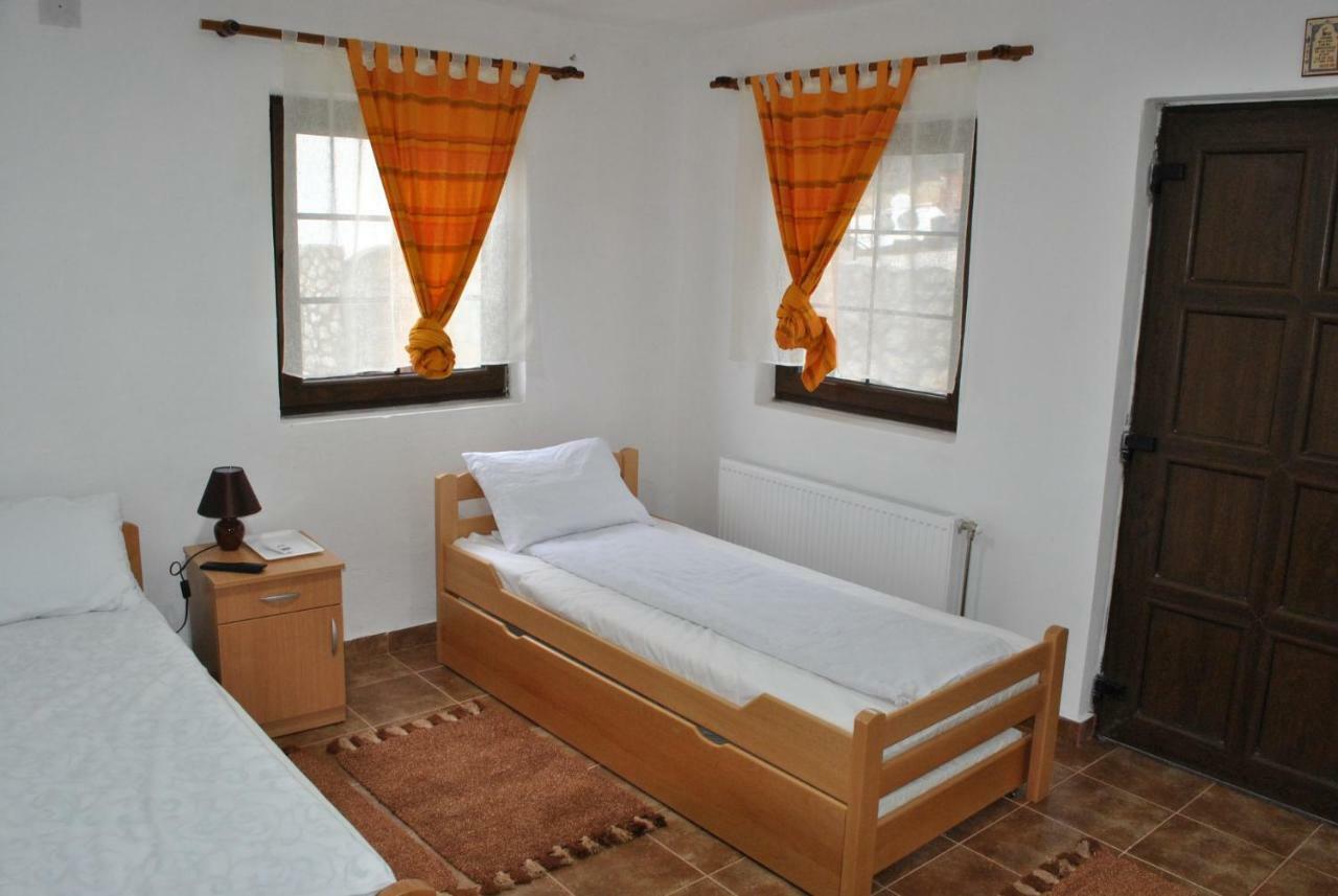 Bed and Breakfast Etno Selo Lelic Valjevo Zewnętrze zdjęcie